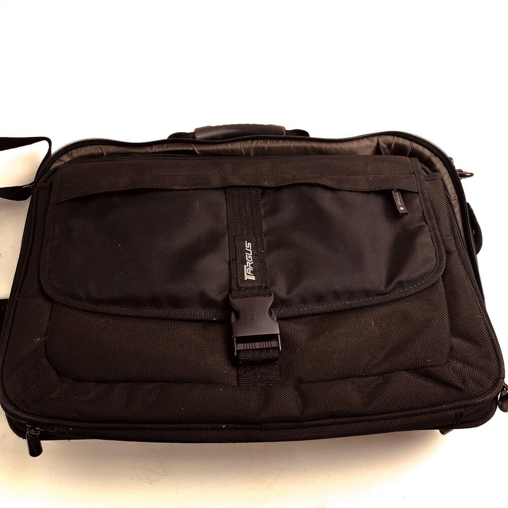 Targus - BlackTop Deluxe Notebook Case - Black